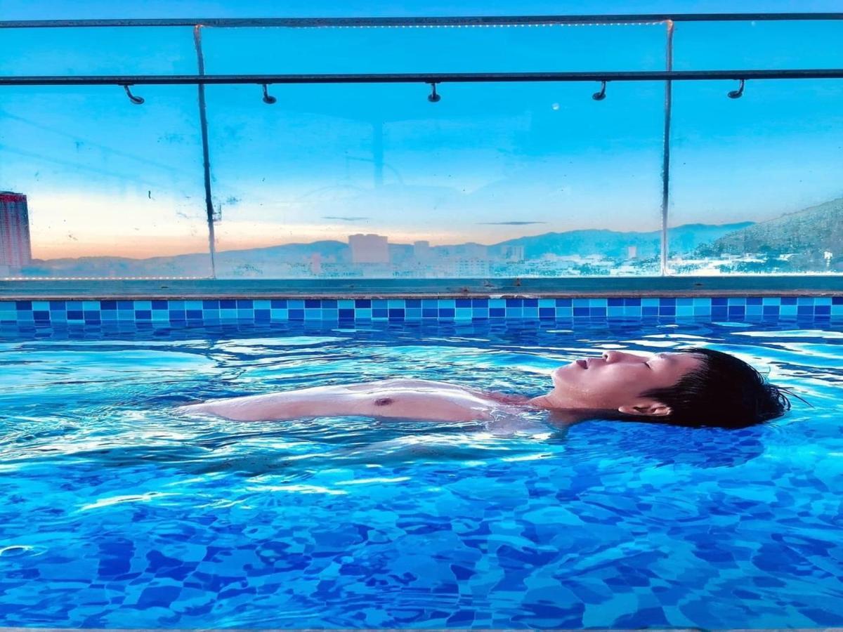 Mega Light Hotel Nha Trang Zewnętrze zdjęcie