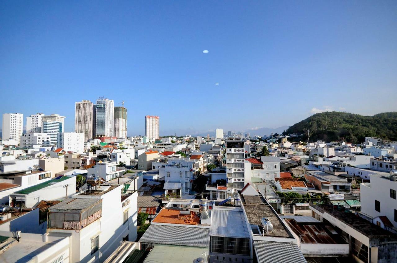 Mega Light Hotel Nha Trang Zewnętrze zdjęcie