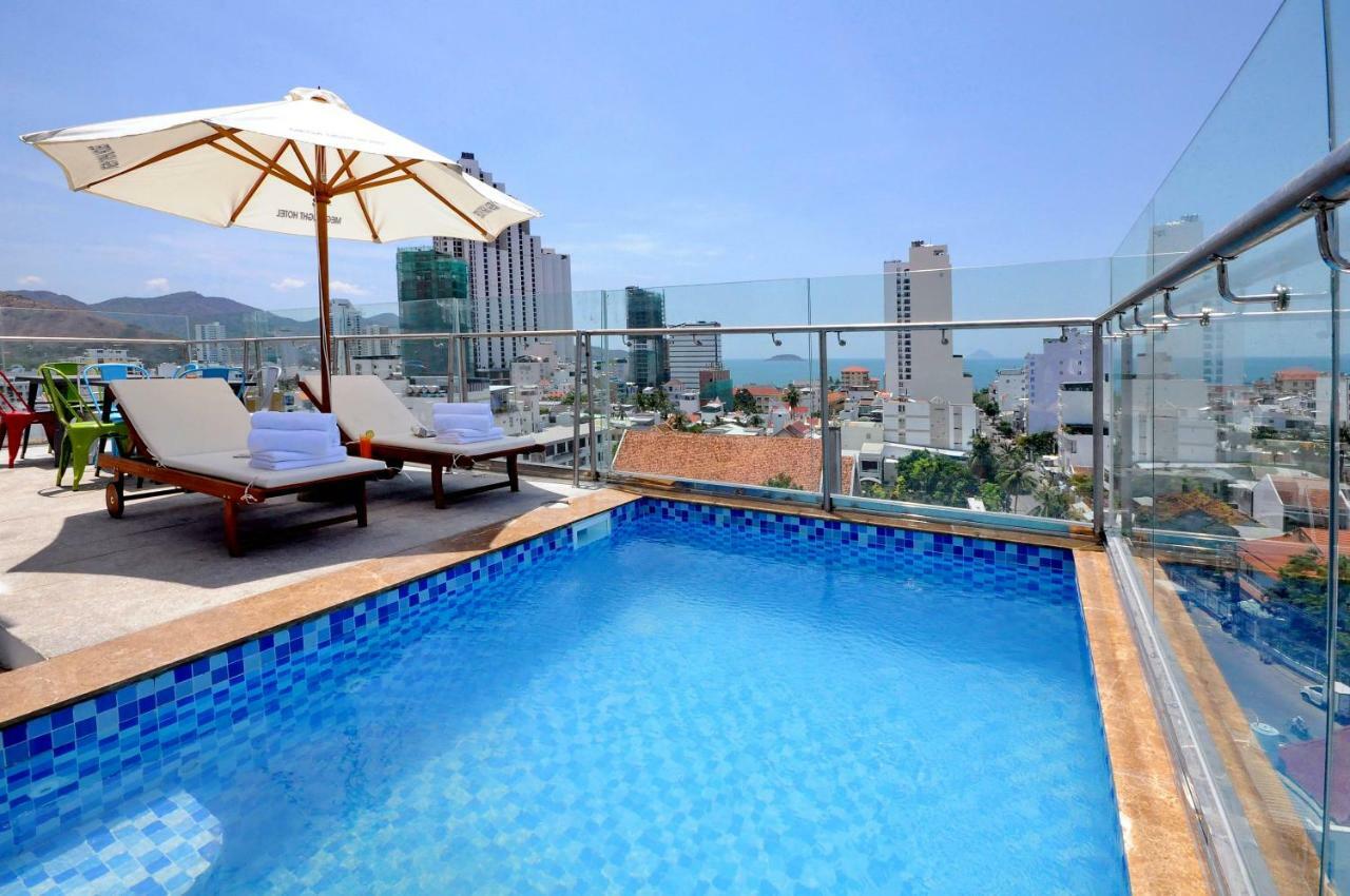 Mega Light Hotel Nha Trang Zewnętrze zdjęcie