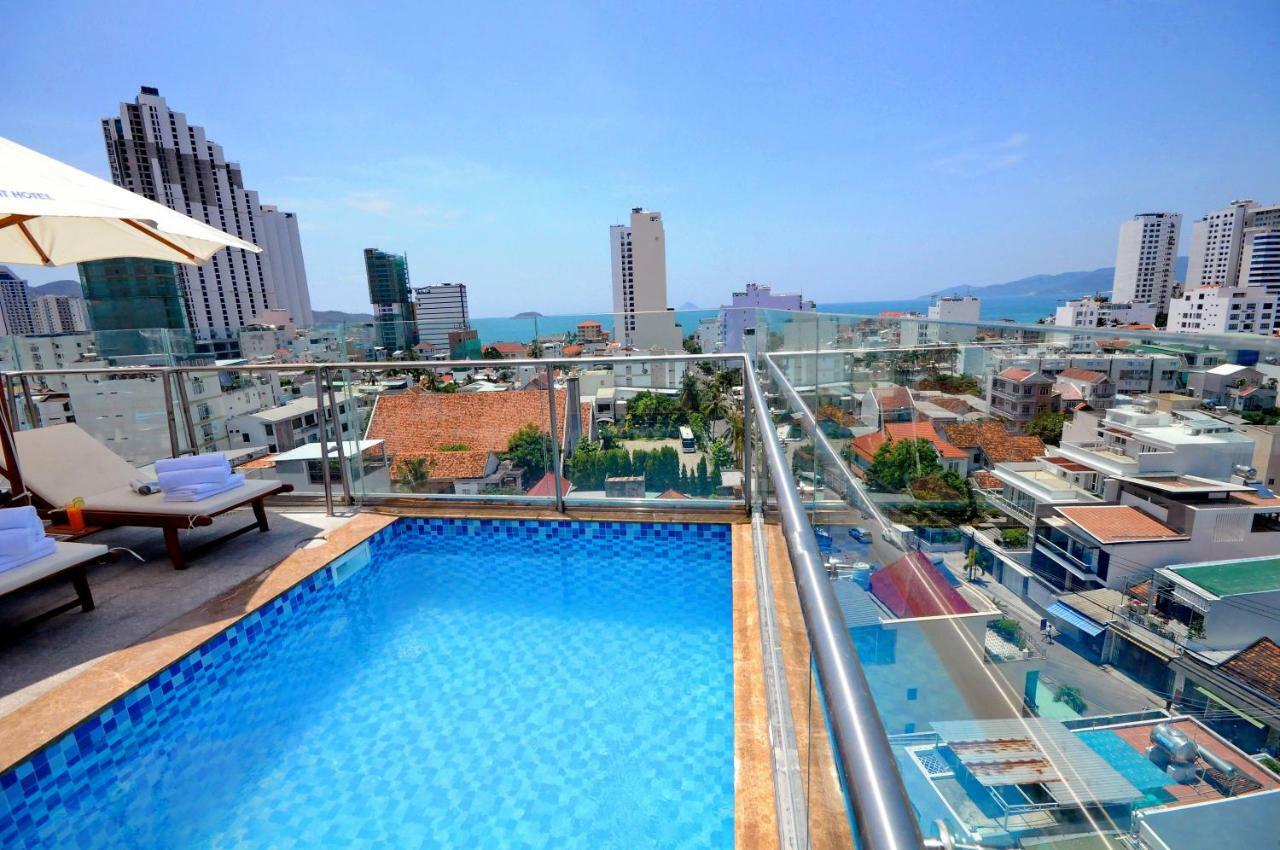Mega Light Hotel Nha Trang Zewnętrze zdjęcie
